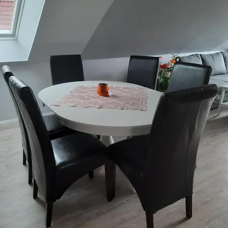 Schwalbennest * Hanerau-Hademarschen